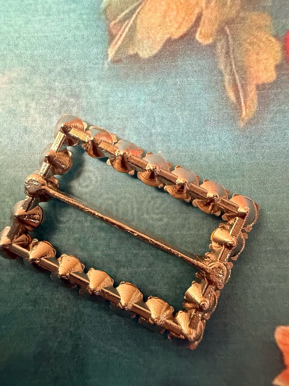 Small Crystal Rectangular Buckle Champagne Rhinestones - Picture 3 of 3